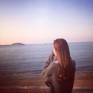 唯美带字图片伤感高清头像女生背影图片女生头像