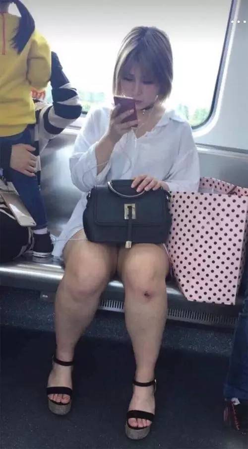 200斤肥妞ps成90斤网红,名副其实的"照骗界"扛把子!(内附粉丝福利哦)