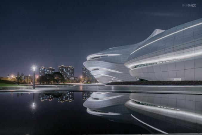 美哭了!新区梅溪湖国际文化艺术中心全角度