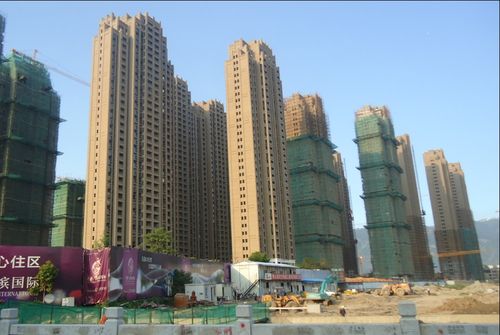 高清组图 保利香槟国际一期基本封顶 二期在建