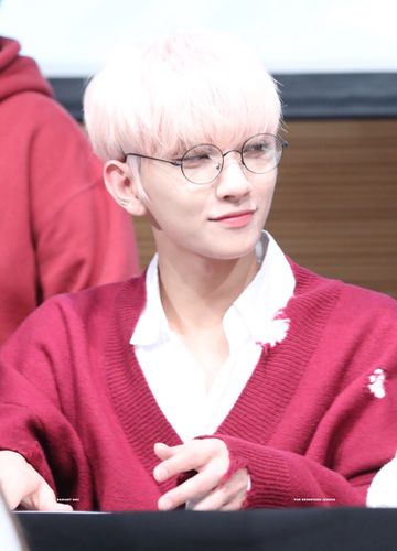 洪知秀. joshua.