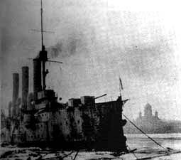 "阿芙乐尔"号巡洋舰一声炮响,十月革命开始.