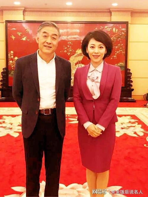 劳春燕与演员李建义遇到裘正义不忙的时候,他就来北京帮妻子分担家庭