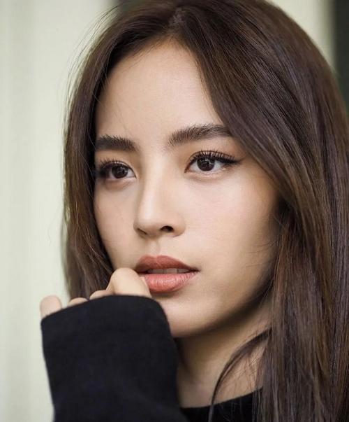 这位抢了jennie饭碗的泰国女明星会不会太美了点