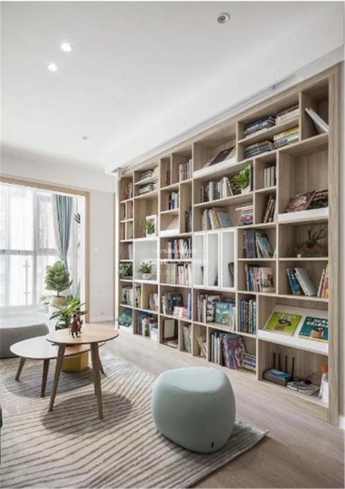 客厅扔了电视机和沙发省出10㎡不说杂物也能完美收纳真强