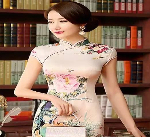 传统中华女性, 缺什么也不能缺这样的旗袍, 极尽彰显中国国粹