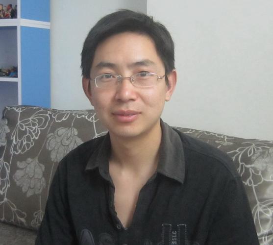 青少年专家:李明亮