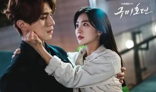 韩剧《九尾狐传》,不老男神李栋旭,饰演狐狸精