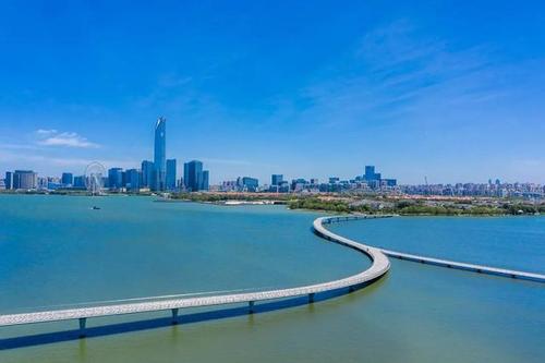 金鸡湖景区水上栈桥