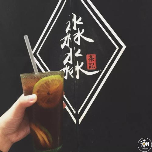 他专门拜师了一位来自香港的资深"调茶师"