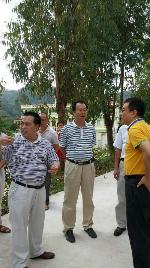 廉江市塘蓬镇潭村小学