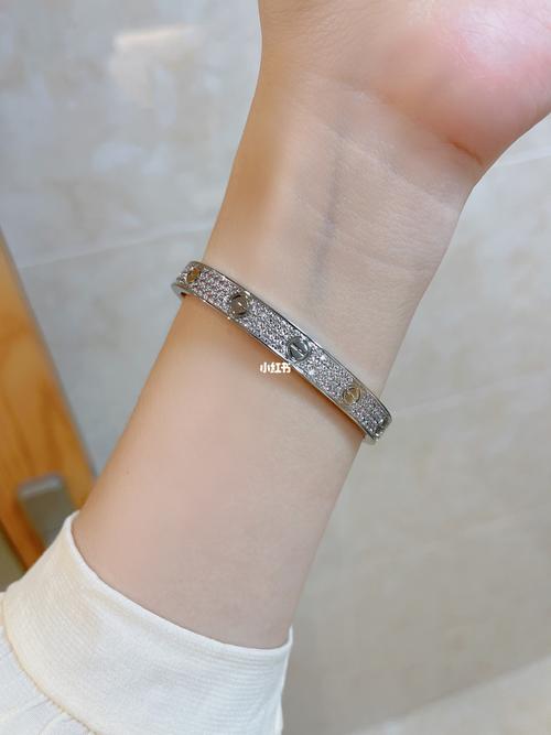 cartier卡地亚满天星满钻宽版手镯