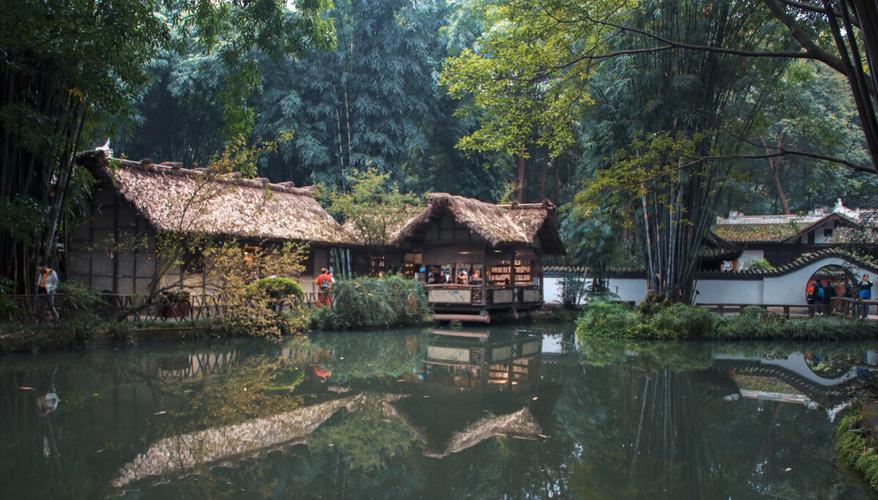 成都行杜甫草堂茅屋故居远景
