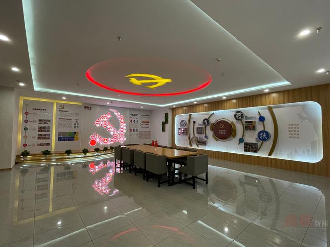 有活力有特色有温度石羊街道复城国际党群服务中心今日正式运行