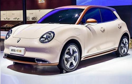 10万左右买电动车?盘盘aion y,哪吒v和欧拉好猫