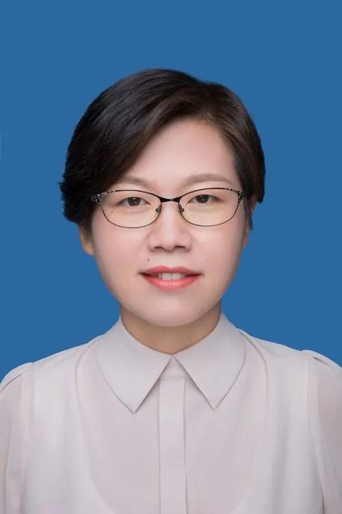 副主任,秘书长,委员,市人民政府市长,副市长,市监察委员会主任,市中级
