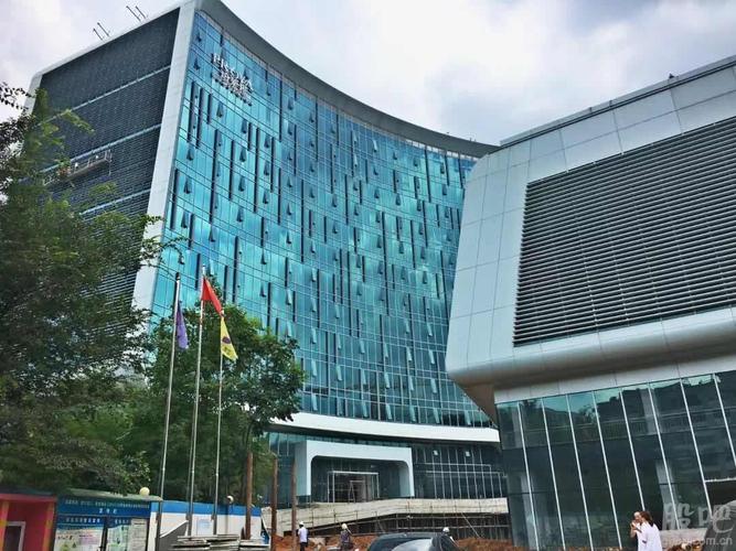 听说珀莱雅在杭州建的珀莱雅大厦,再过几个月就可以入驻营运了!