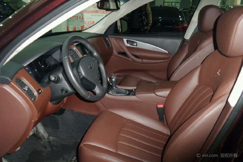 英菲尼迪qx50(进口)前排内