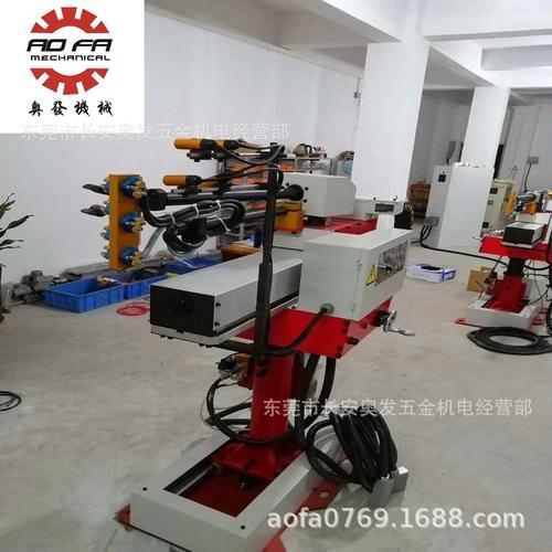 160t锌合金压铸机取件机吨机械手机械人自动取件手传送带压铸设备