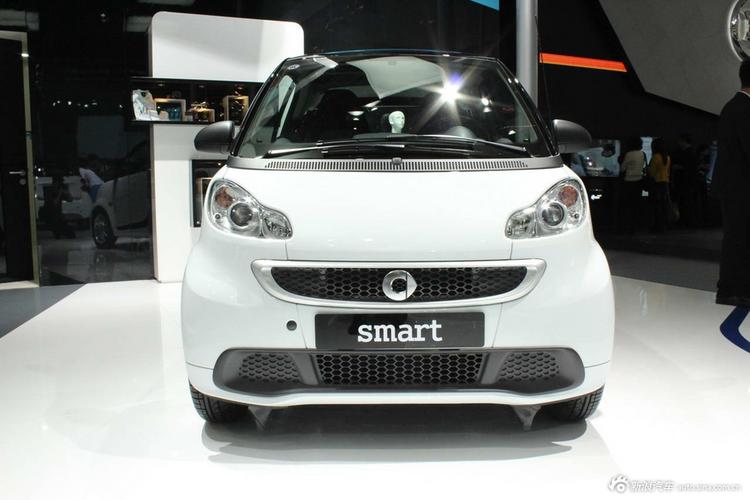 展开全部 奔驰的品牌 smart 微型车