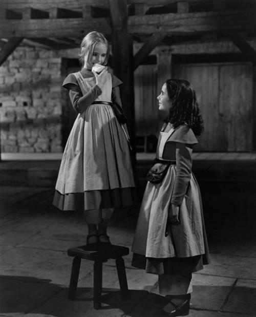 重读《简爱》—有关海伦彭斯