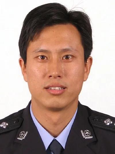 潍坊市公安局治安支队副主任科员