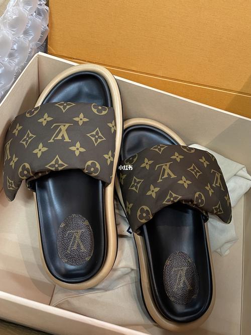 lv 老花拖鞋_拖鞋_路易威登怎么样_显白_时尚_鞋靴