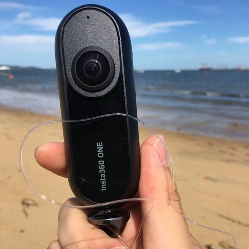 前几天买了个insta360 one,玩了两天,用来拍照点小星球照片感觉不错