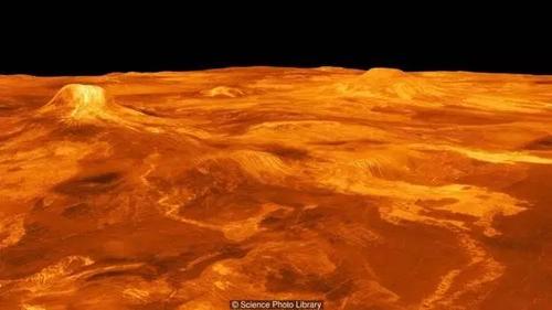 金星是太阳系中最接近地狱的地方,其地表温度超过460摄氏度,足以