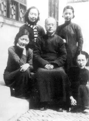 陆英:合肥四姐妹的母亲