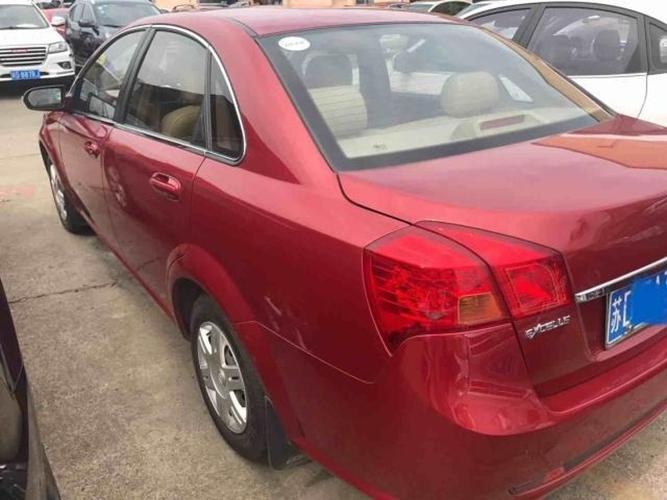 【常州】2010年12月 别克 凯越 凯越 红色 自动档