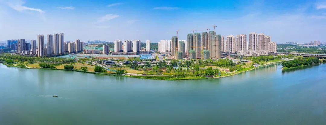 成为赣州第1个,全省第7个城市功能新区赣州蓉江新区党工委,管委会