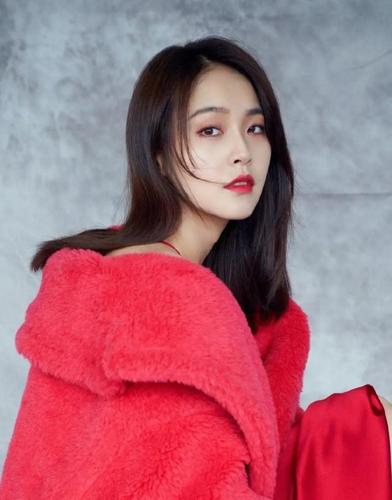 影视明星张佳宁写真合集:清新甜美,靓丽迷人!
