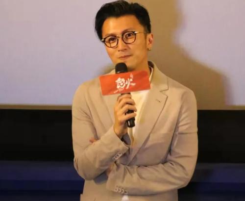 谢霆锋出席活动,40岁帅气依旧,在《怒火重案》演反派