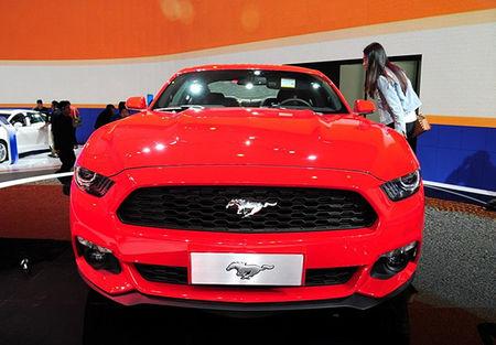 2015-08-28 16:27 网友采纳 追问: 福特野马车尾的logo马好像有外框