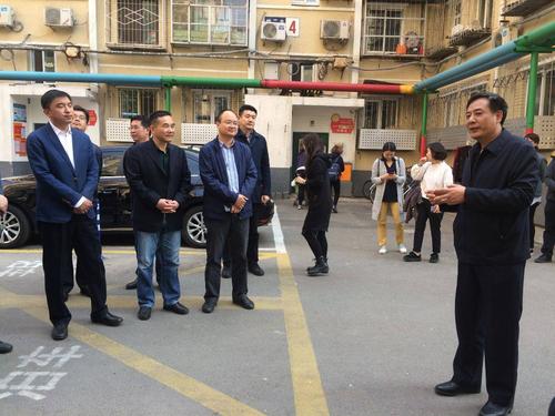 海淀区政府组织相关部门及街道赴朝阳区考察学习八里庄