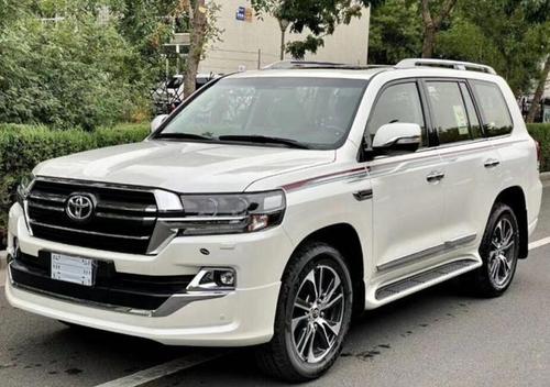 丰田新款兰德酷路泽来袭!预售65万,空气悬挂 四驱,比