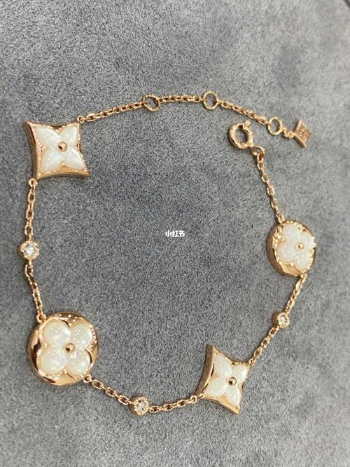 lv 四花白贝母手链7615_手链_路易威登怎么样_贝母_时尚_配饰