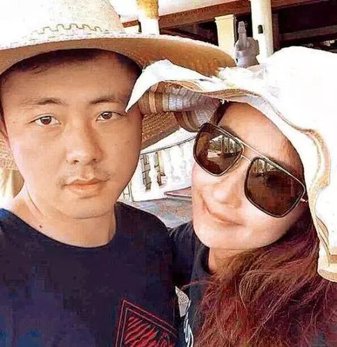 41岁吴佩慈,5年4胎,依然无名分,她的经历给女人敲醒警钟