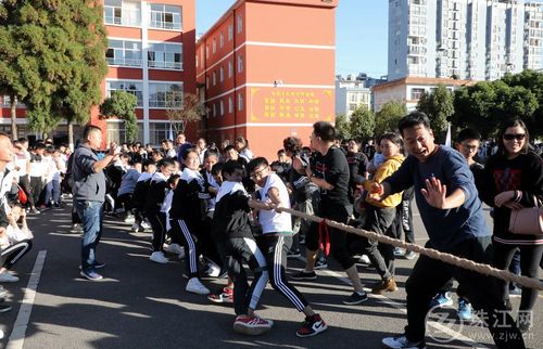 罗平腊山一中第22届田径运动会精彩纷呈