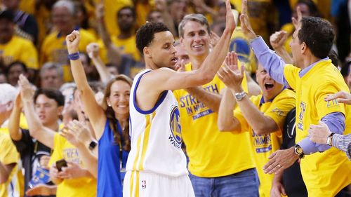 nba-总决赛g5五佳球 詹皇超远三分库里杂耍上篮