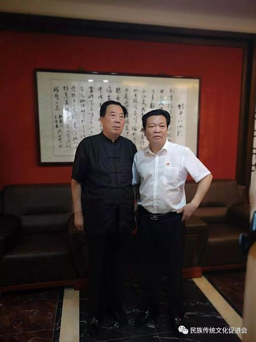 张林东主席到忠孝文化园参观考察