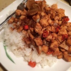 酱爆鸡丁盖浇饭