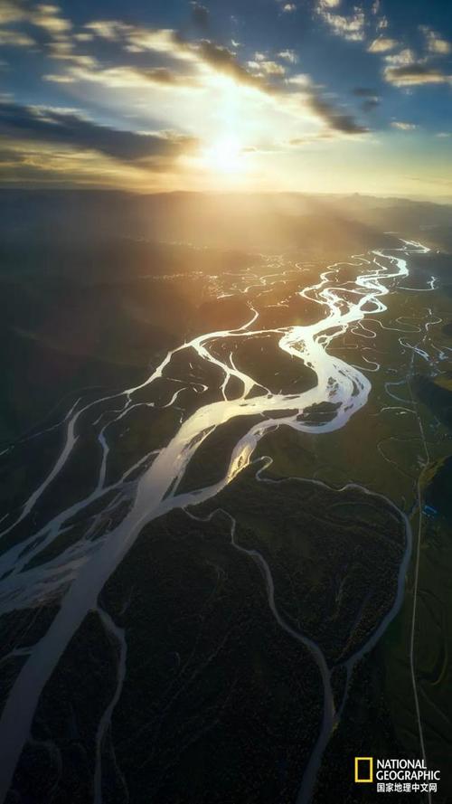 九曲十八弯的黄河