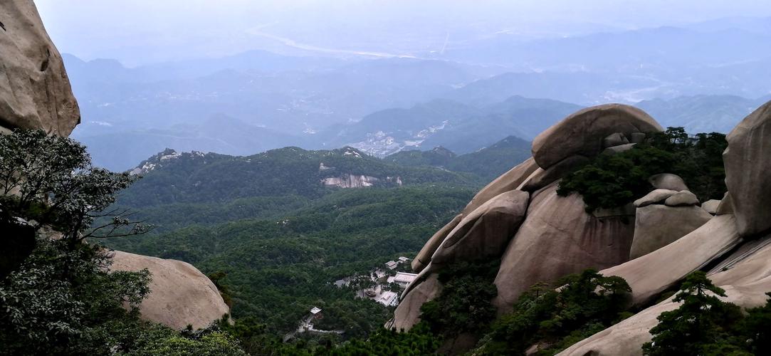 安徽潜山市天柱山手机游拍