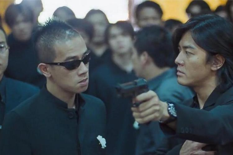 古惑仔三联帮要干掉山鸡陈浩南第一个站出来谁敢动我干死他