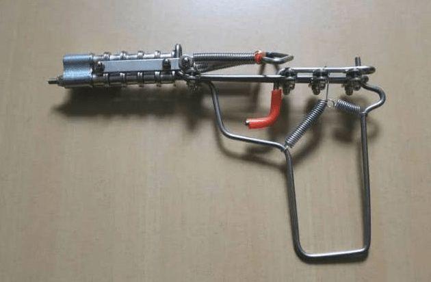 男子因网售火柴枪被刑拘,本人:承认售卖火柴枪,但不承认我有罪