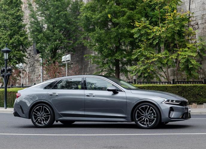 当前位置:>汽车时代网>用车养车>汽车百科>正文> 对于2020款起亚-k5