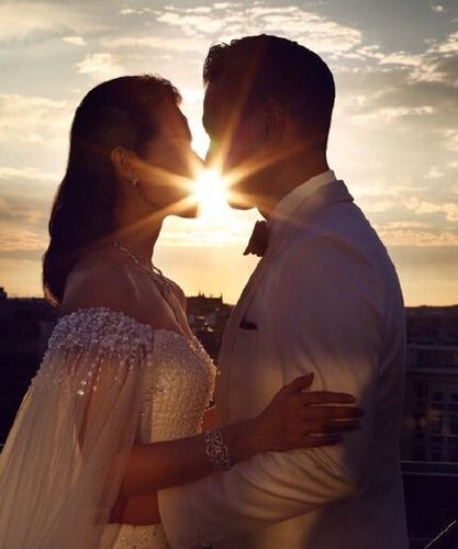 (文/小易)胡杏儿将于12月28日与男友李乘德结婚,12月5日,胡杏儿婚礼