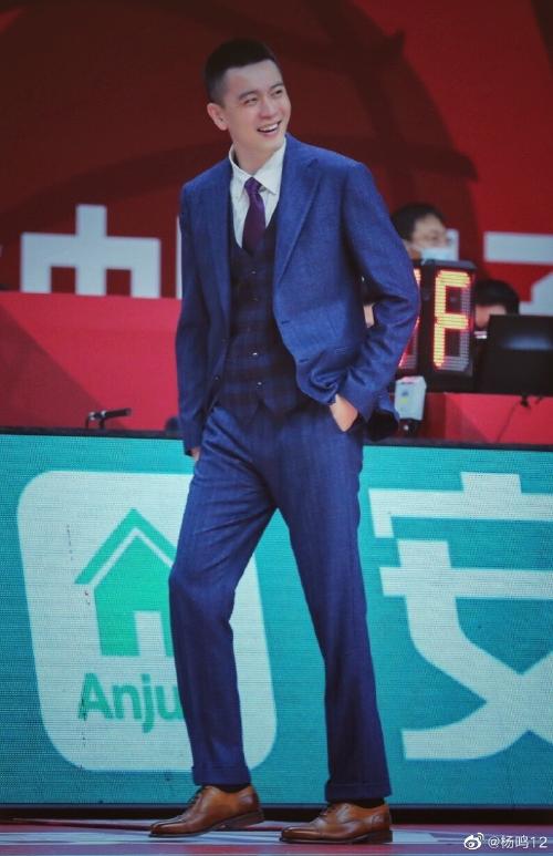 杨鸣
